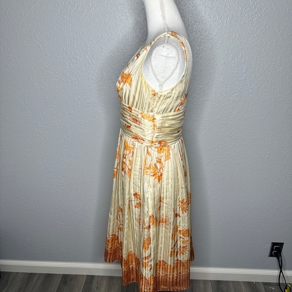 Laundry by Shelli Regal cream & orange floral Dress size 8 - Picture 4 of 10